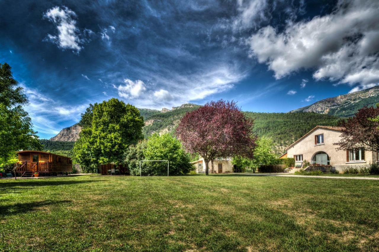 L'Enclos B&B Châtillon-en-Diois Esterno foto